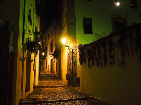 aLocali notturni a Granada